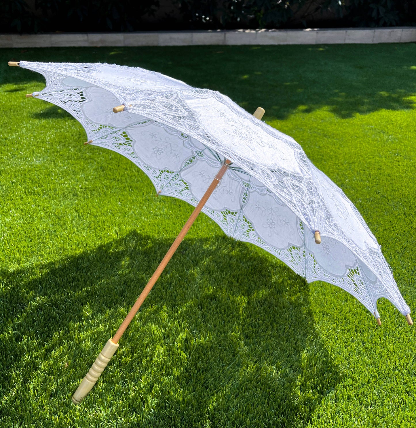 Cotton Victorian Lace and Fabric Parasol/Umbrella: White