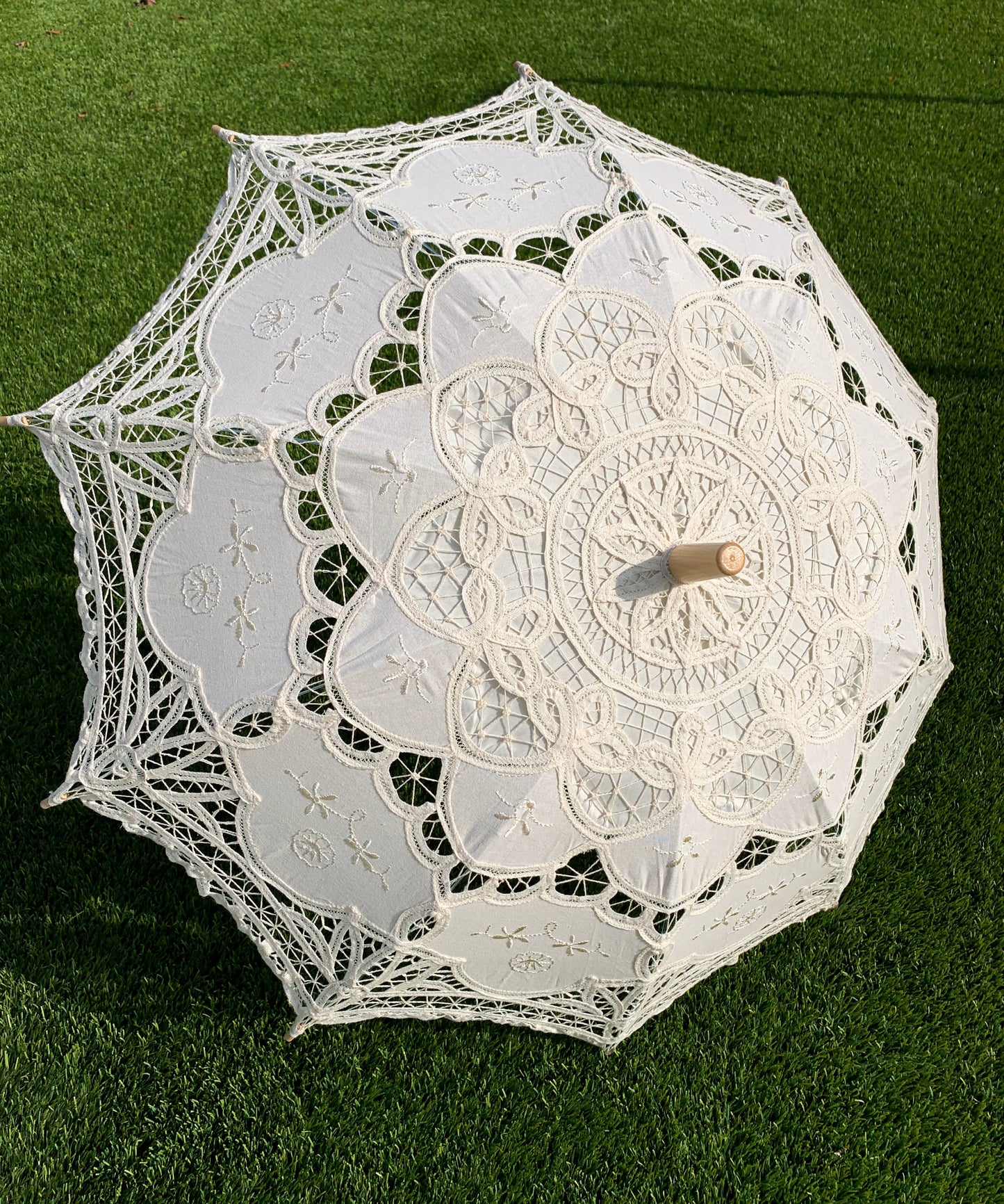 Cotton Victorian Lace and Fabric Parasol/Umbrella: White