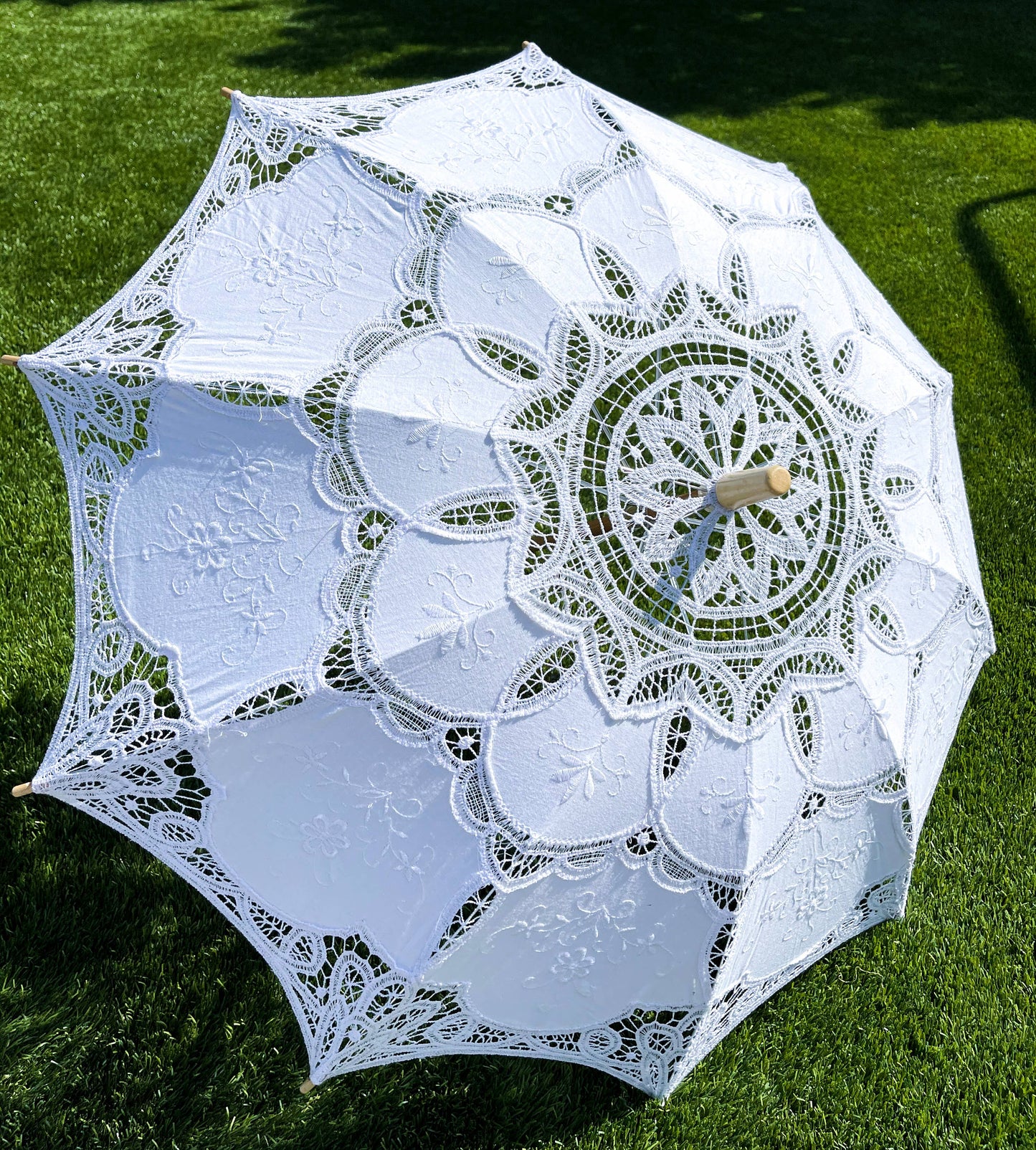 Cotton Victorian Lace and Fabric Parasol/Umbrella: White