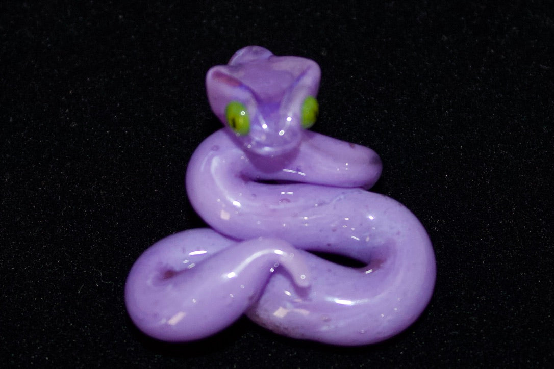 Gilyum - Mille Eye Python Pendants