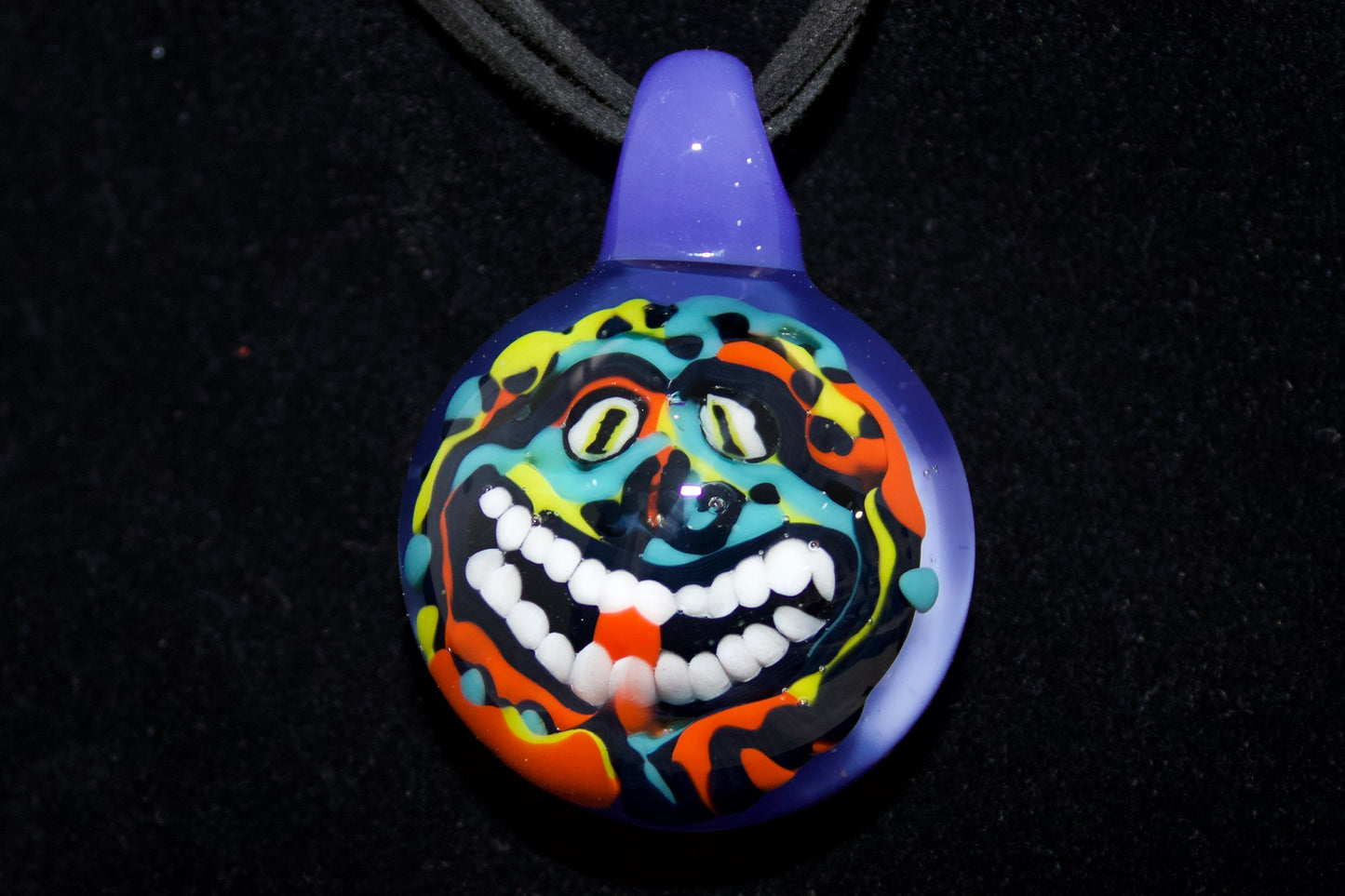 Gilyum - Face Implosion Pendants