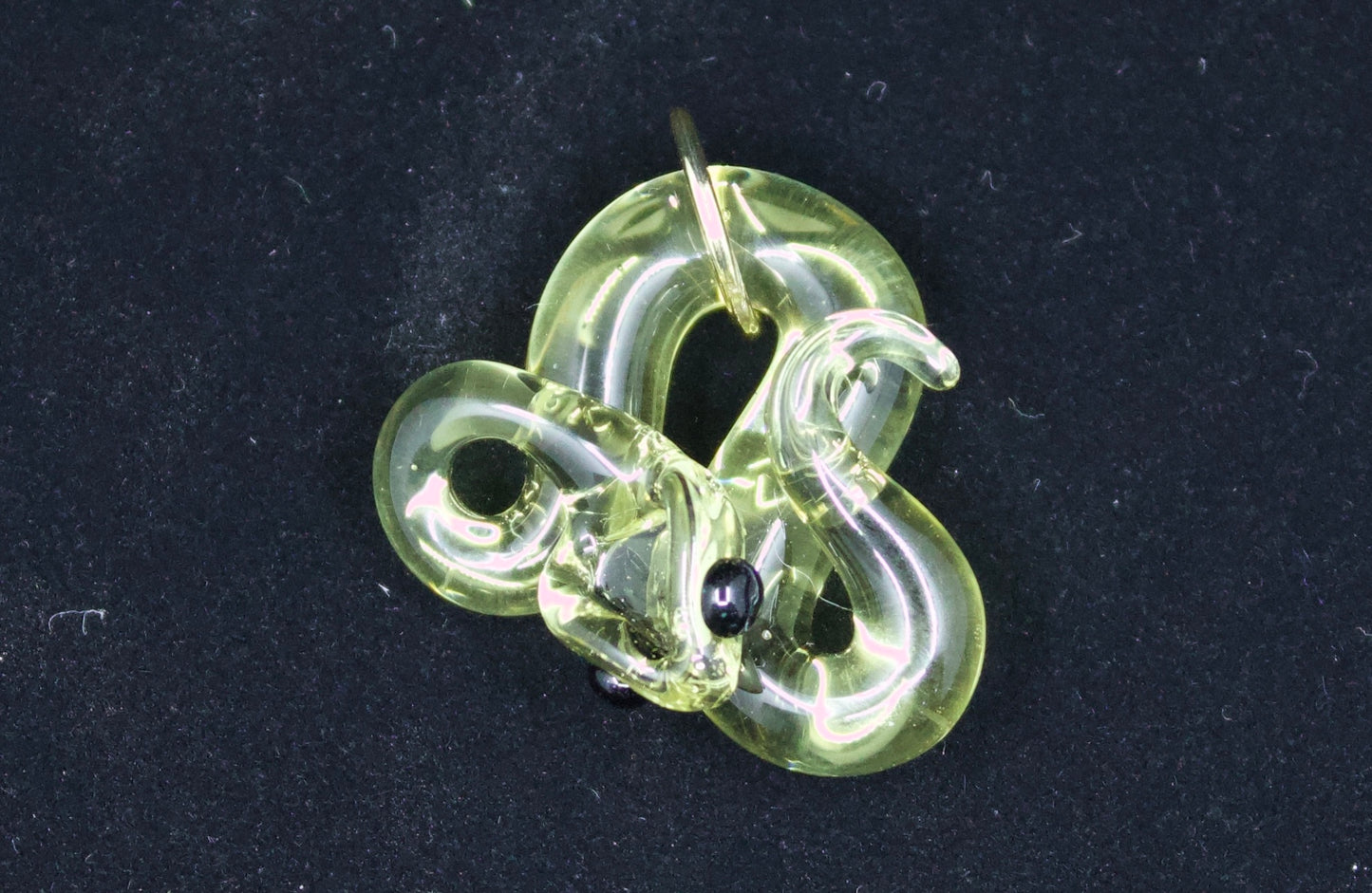 Gilyum - Serpentine Pendants